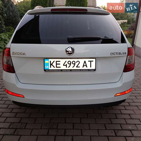 Універсал Skoda Octavia 2015 в Дніпрі