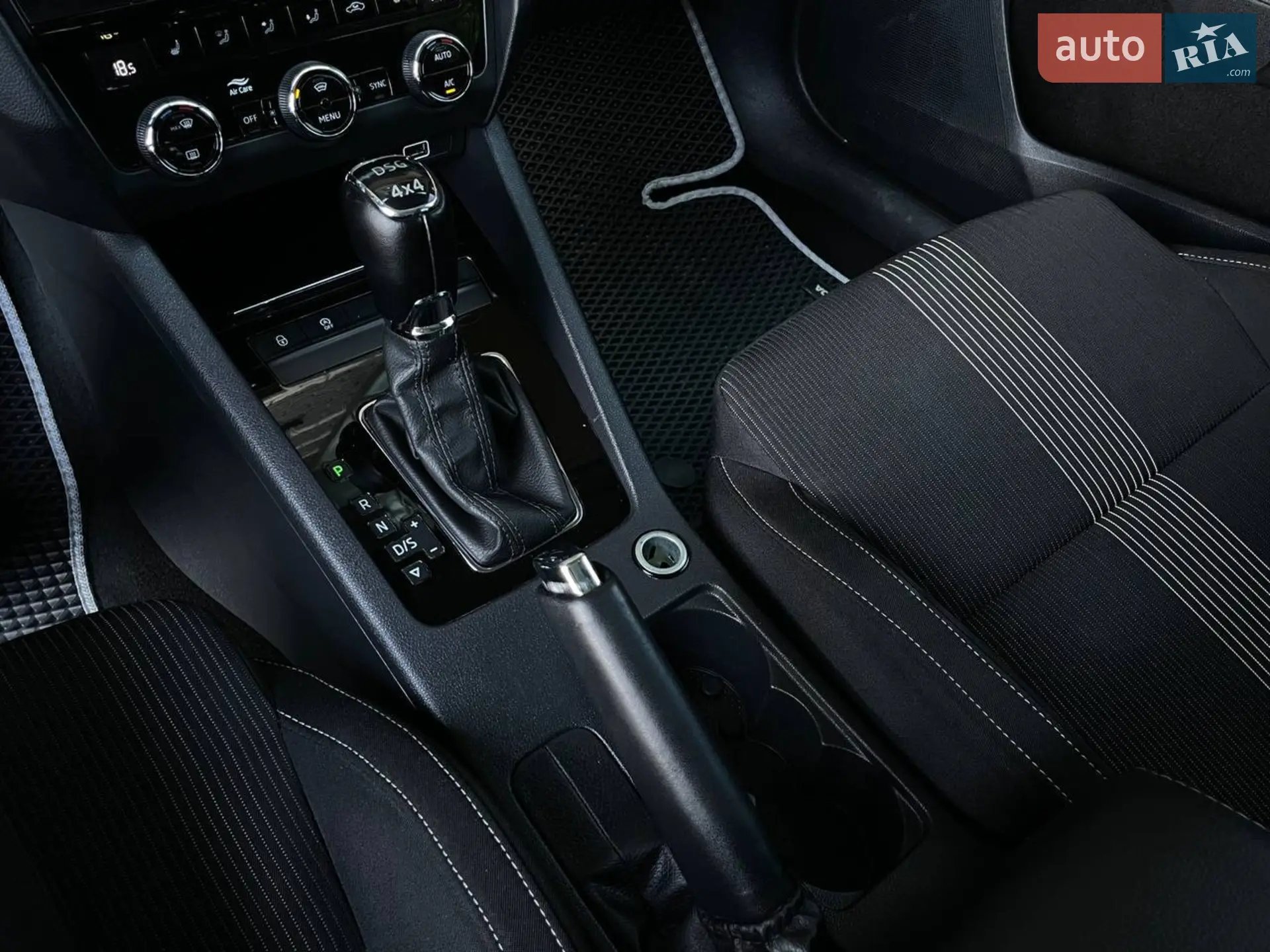 2018 Skoda Octavia - мініатюра 63