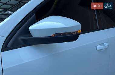 Універсал Skoda Octavia 2018 в  фото 24 Універсал Skoda Octavia 2018 в