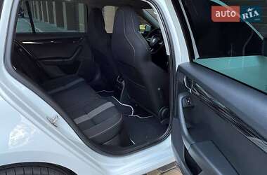 Універсал Skoda Octavia 2018 в  фото 89 Універсал Skoda Octavia 2018 в