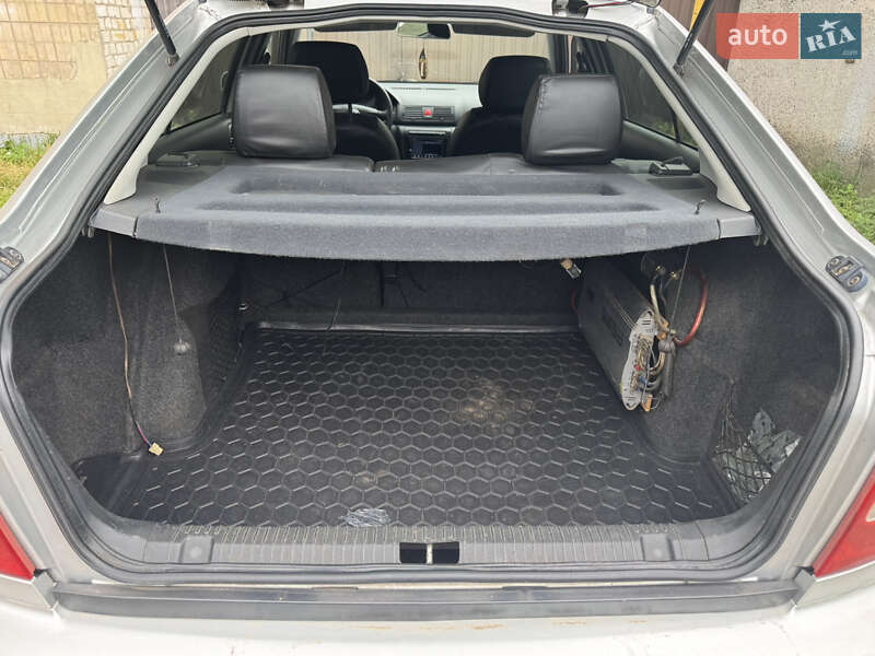 Лифтбек Skoda Octavia 2006 в Кролевце