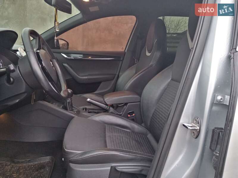 Універсал Skoda Octavia 2014 в Ужгороді