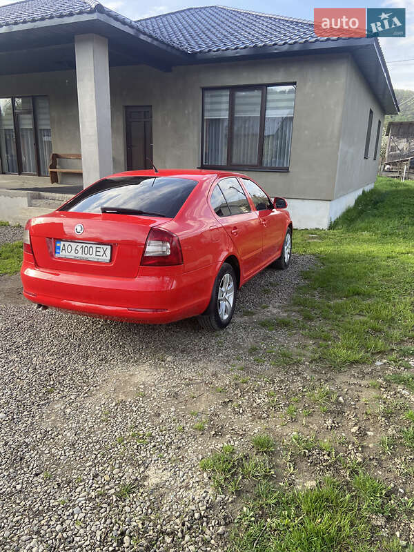 Лифтбек Skoda Octavia 2009 в 