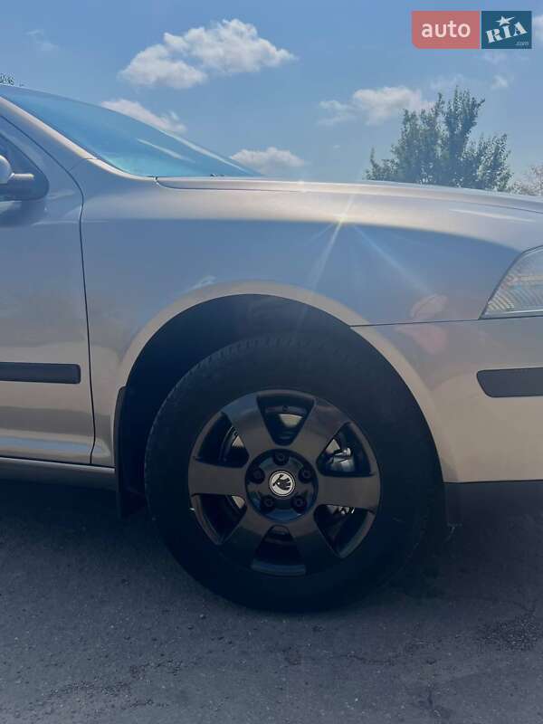 Лифтбек Skoda Octavia 2008 в Баре