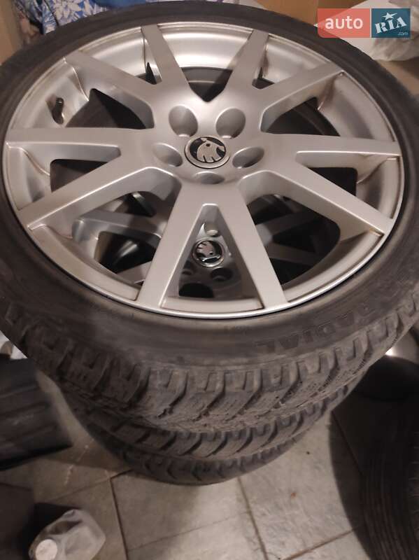 Лифтбек Skoda Octavia 2002 в Днепре