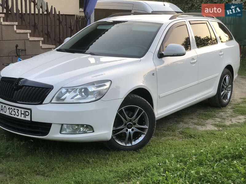 Универсал Skoda Octavia 2012 в Хусте