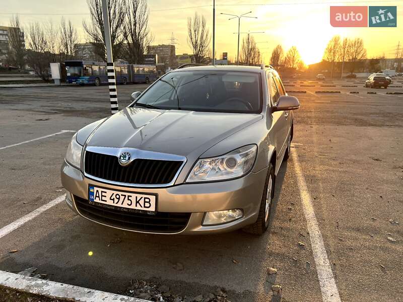 Универсал Skoda Octavia 2012 в Днепре