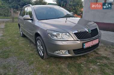 Універсал Skoda Octavia 2012 в Ківерцях