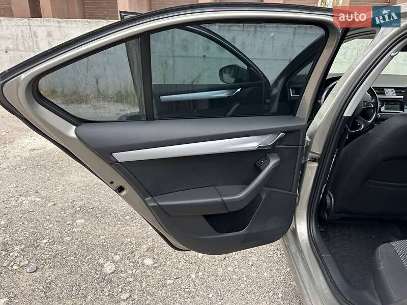Лифтбек Skoda Octavia 2014 в Днепре фото 14 Лифтбек Skoda Octavia 2014 в Днепре