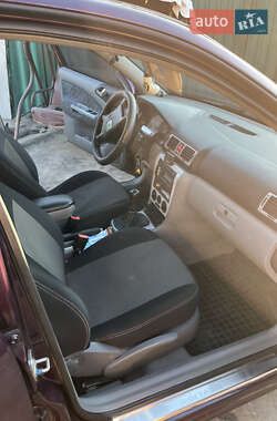 Лифтбек Skoda Octavia 1999 в 