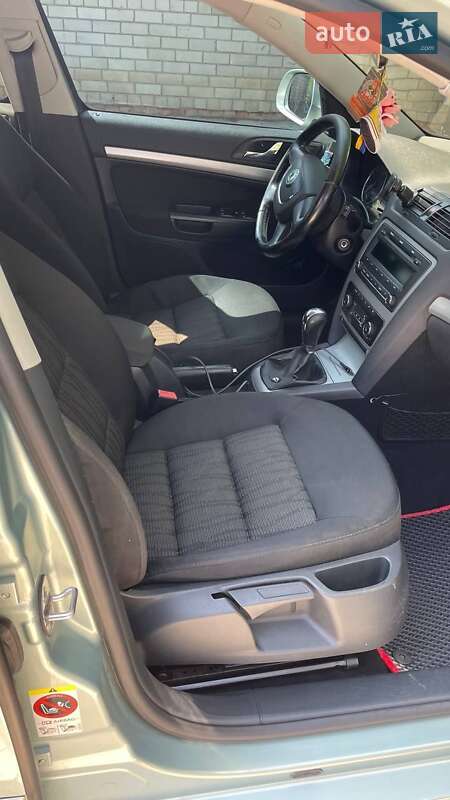 Ліфтбек Skoda Octavia 2009 в Гайсину