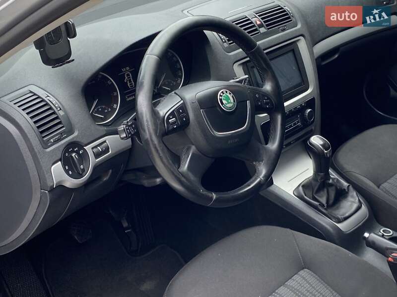 Универсал Skoda Octavia 2011 в Калуше