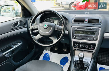 Лифтбек Skoda Octavia 2009 в 