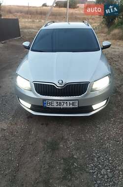 Универсал Skoda Octavia 2013 в Вознесенске