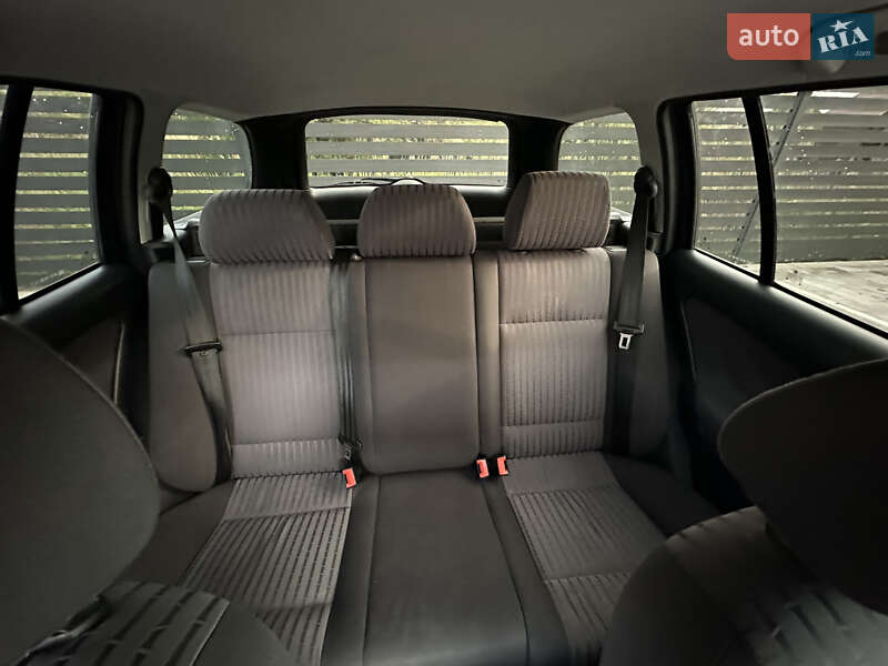 Универсал Skoda Octavia 2001 в Львове