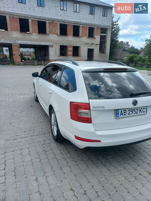 Универсал Skoda Octavia 2014 в Ильинцах