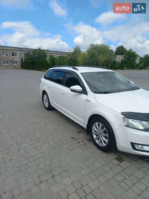 Универсал Skoda Octavia 2014 в Ильинцах