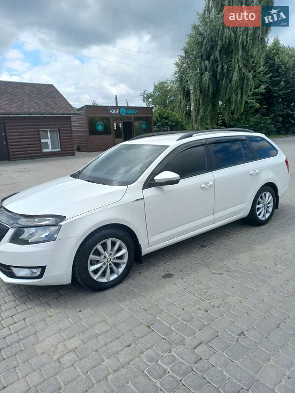 Универсал Skoda Octavia 2014 в Ильинцах