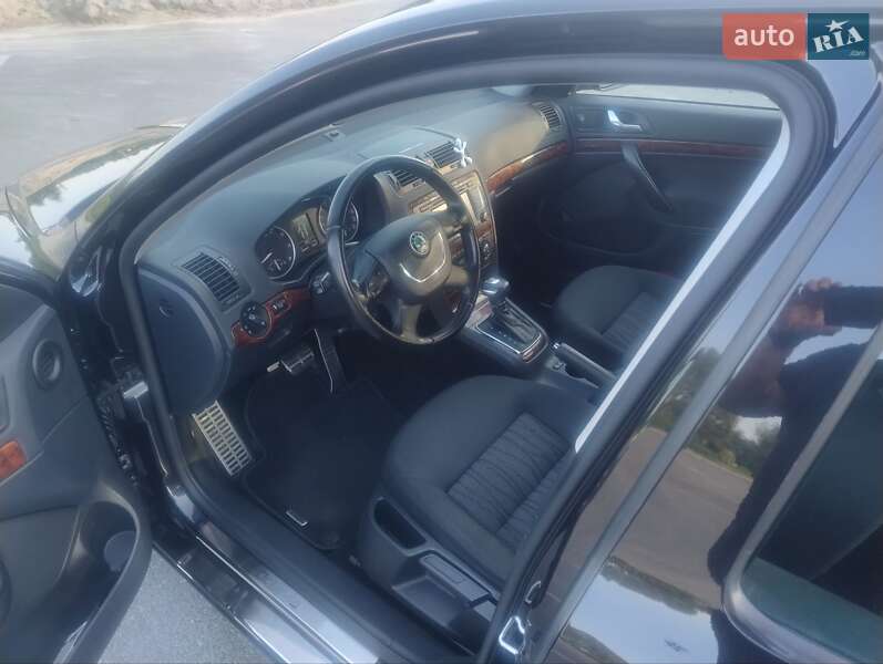 Ліфтбек Skoda Octavia 2009 в Бучі