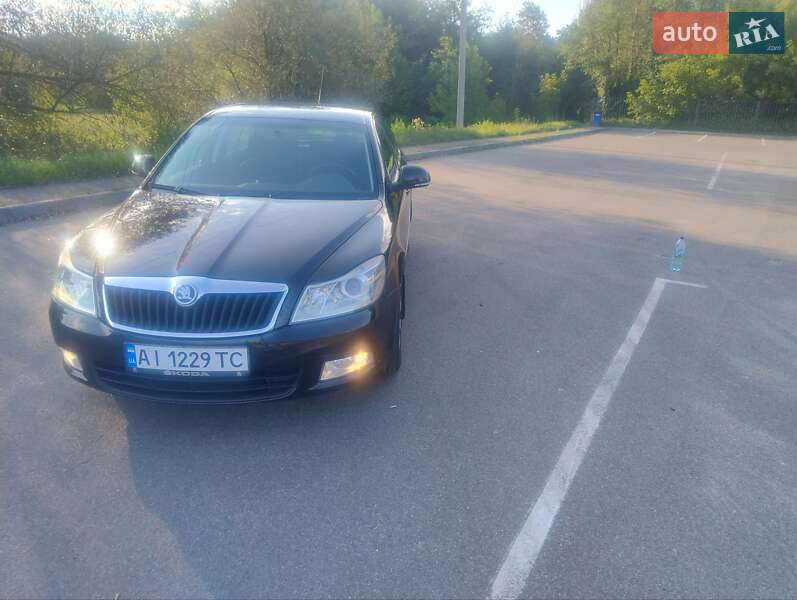 Ліфтбек Skoda Octavia 2009 в Бучі