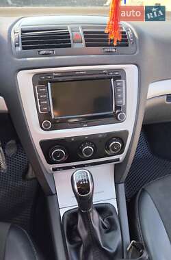 Універсал Skoda Octavia 2010 в Брошневі-Облозі