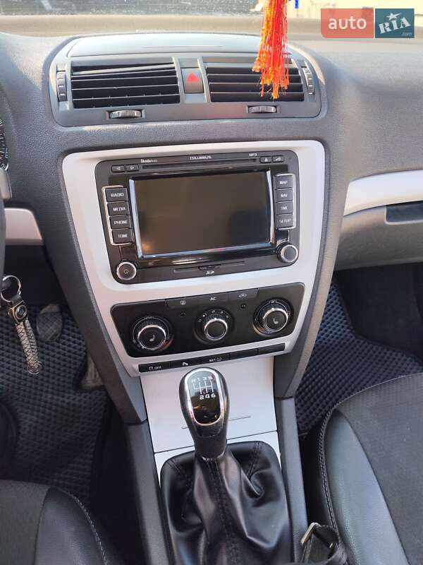 Універсал Skoda Octavia 2010 в Брошневі-Облозі