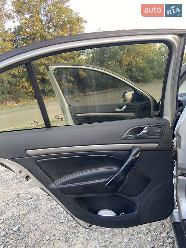 Лифтбек Skoda Octavia 2008 в Гайвороне