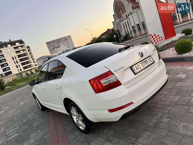 Ліфтбек Skoda Octavia 2015 в Хусті