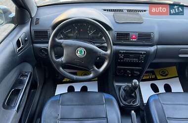 Лифтбек Skoda Octavia 2004 в 
