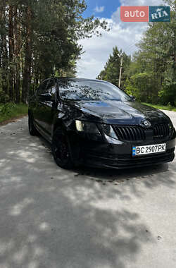 Ліфтбек Skoda Octavia 2017 в Славуті