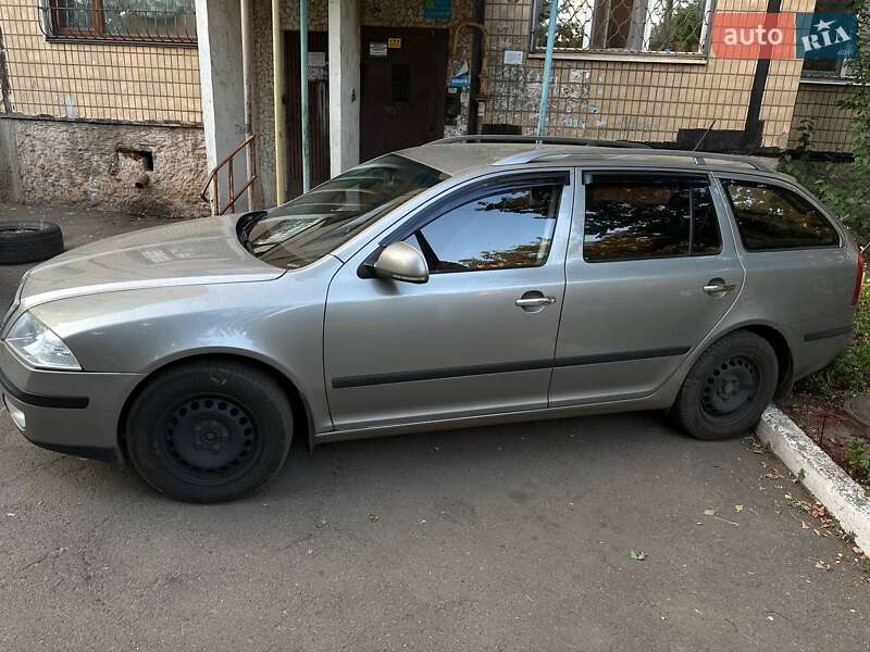 Універсал Skoda Octavia 2011 в Кривому Розі