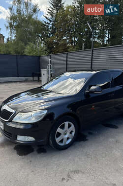 Лифтбек Skoda Octavia 2010 в 
