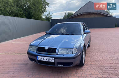 Лифтбек Skoda Octavia 2003 в Жашкове