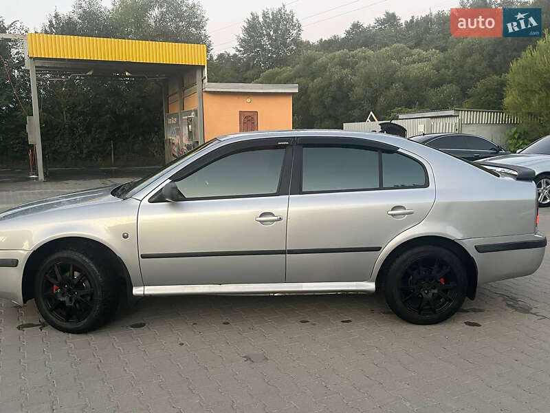 Ліфтбек Skoda Octavia 2008 в Львові
