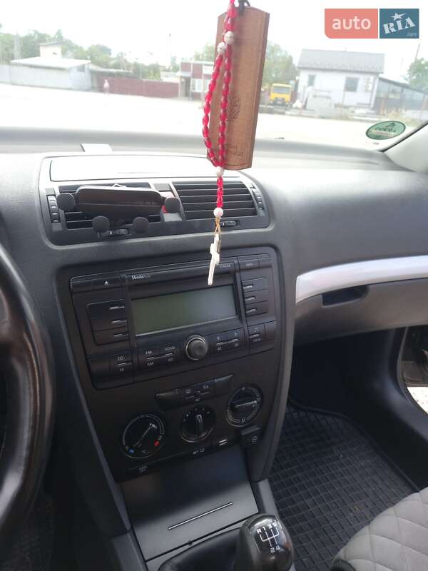 Лифтбек Skoda Octavia 2007 в Николаеве