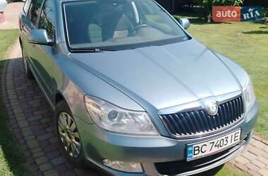 Универсал Skoda Octavia 2009 в Жовтанцах