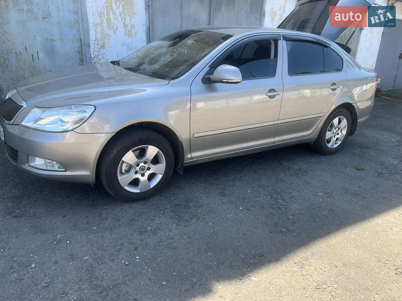 Лифтбек Skoda Octavia 2012 в Львове