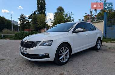 Лифтбек Skoda Octavia 2019 в Киеве