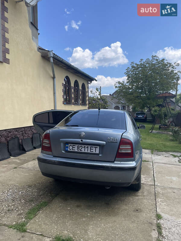 Лифтбек Skoda Octavia 2001 в Черновцах