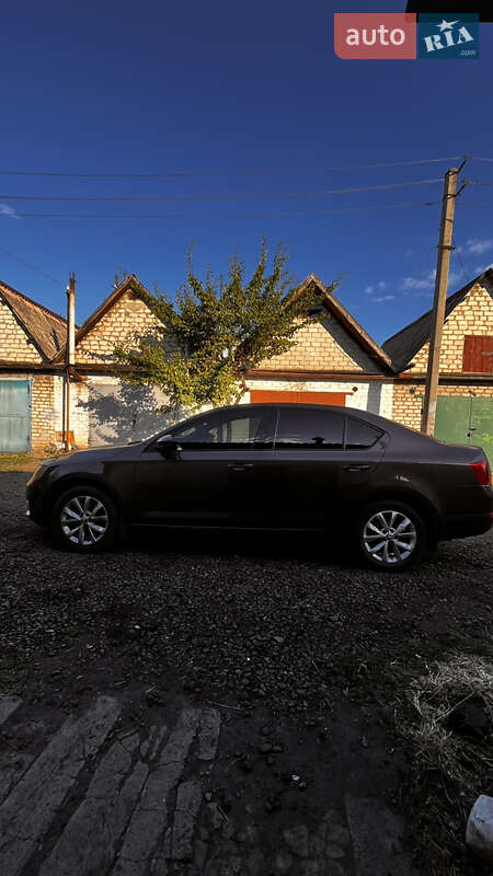 Лифтбек Skoda Octavia 2016 в Александровке
