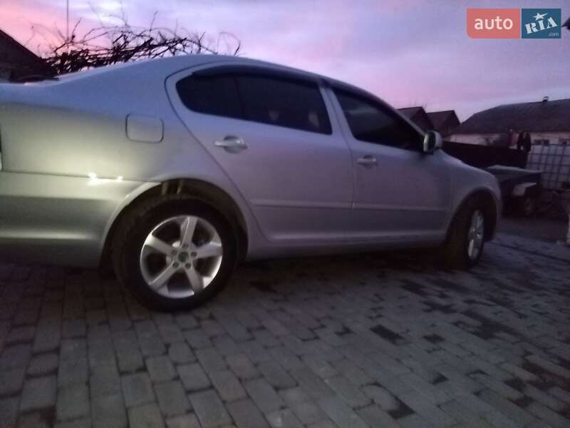 Лифтбек Skoda Octavia 2012 в Малине фото 7 Лифтбек Skoda Octavia 2012 в Малине