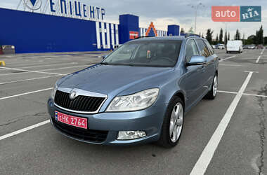 Универсал Skoda Octavia 2009 в Дунаевцах