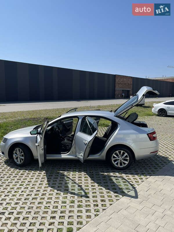 Ліфтбек Skoda Octavia 2019 в Києві