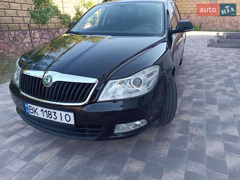Универсал Skoda Octavia 2011 в 