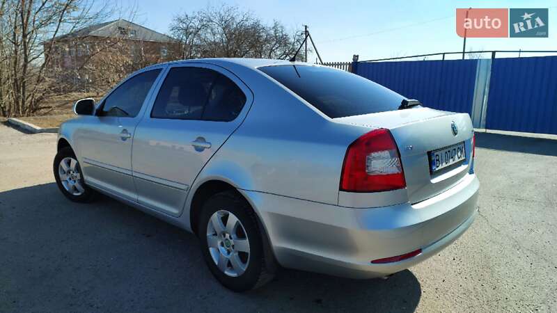 Лифтбек Skoda Octavia 2012 в Зенькове