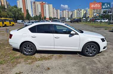 Лифтбек Skoda Octavia 2017 в 