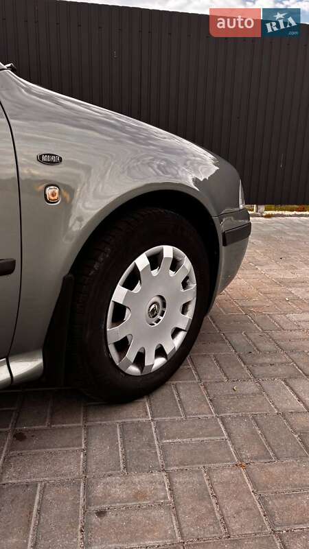 Ліфтбек Skoda Octavia 2001 в Черкасах фото 6 Ліфтбек Skoda Octavia 2001 в Черкасах