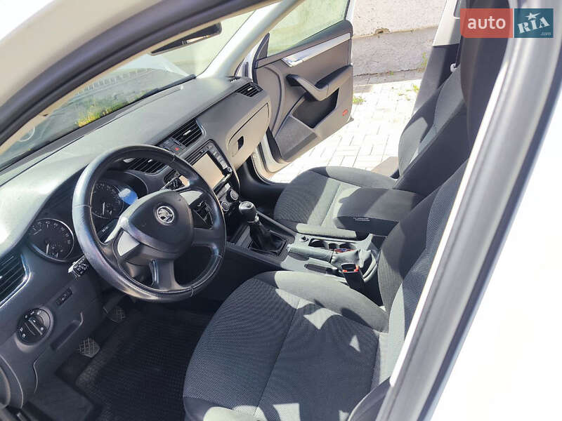 Лифтбек Skoda Octavia 2014 в Житомире фото 12 Лифтбек Skoda Octavia 2014 в Житомире