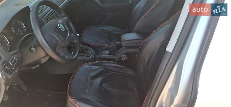 Лифтбек Skoda Octavia 2009 в Краматорске