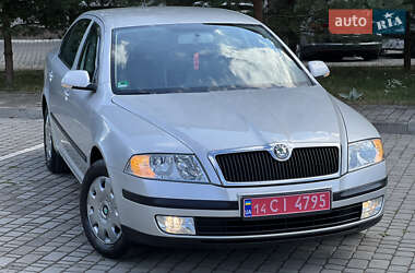Лифтбек Skoda Octavia 2006 в 